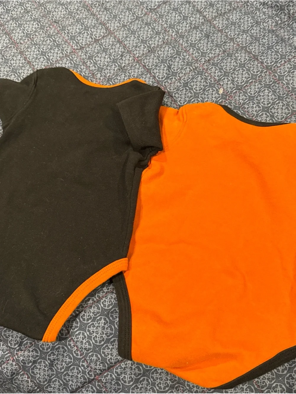 University of Texas Longhorns Baby 6 to 9 monthOne-Piece Bodysuit - Orange/Black